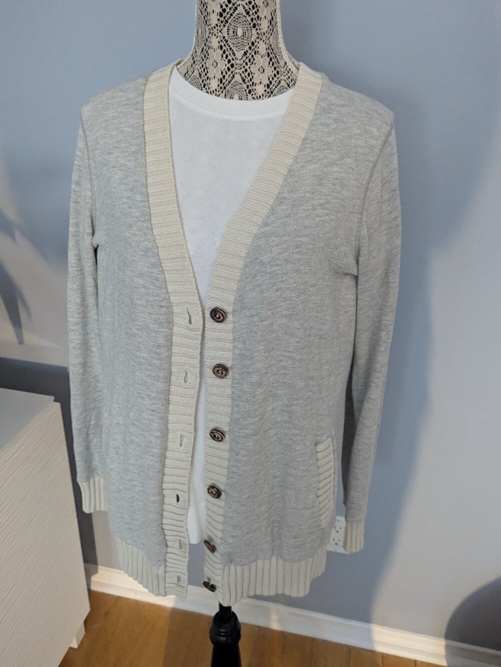 100% Cotton Gray and Cream Cardigan Sweater V-Neck Fine Knit